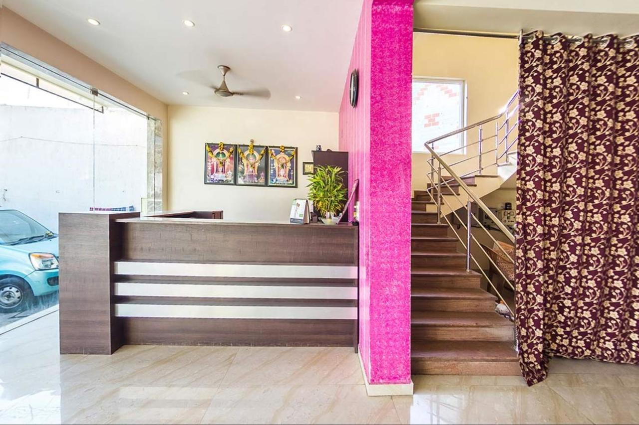 Sasti Hotel Palani Luaran gambar